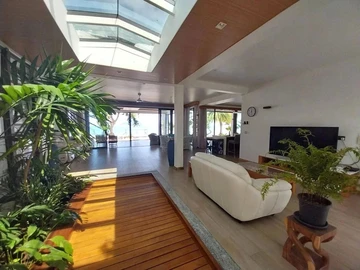 For Rent – Stunning Beachfront Villa with Panoramic View of Le Morne – Black River, Mauritius