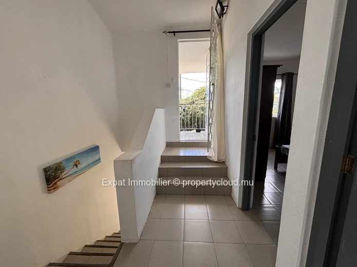 Lovely 2-bedroom house with a garden just a quick walk to the beach - Pointe aux Biches