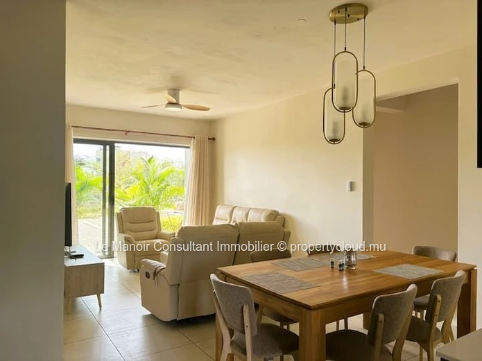 Modern 3-bedroom ground-floor apartment, fully equipped – Secure residence with swimming pool