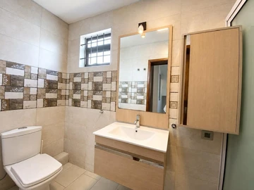 3 Bedroom Townhouse, Duplex