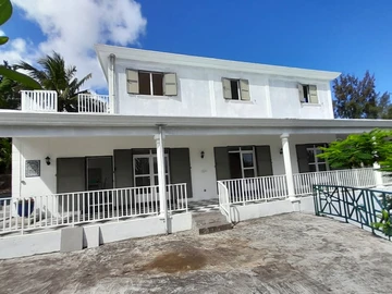 6 Bedroom House