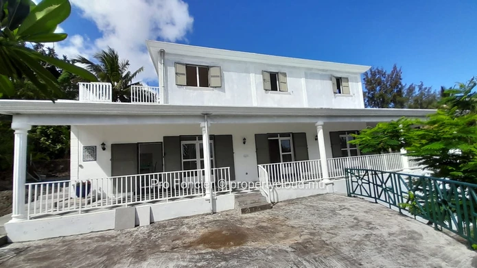 Maison à vendre à Anse-Jonchée - Grande maison vue mer