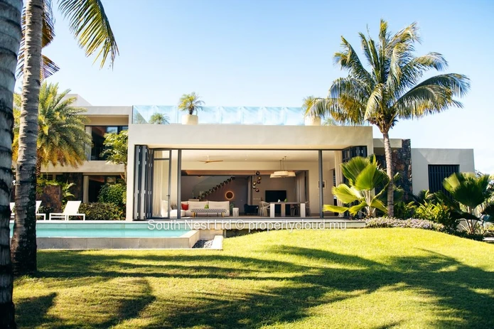 Villa design exclusive avec 5 chambres et vue imprenable sur les montagnes