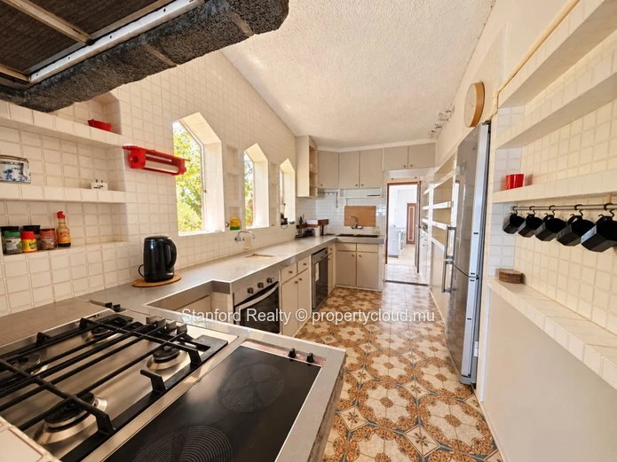 Beachfront Villa for Rent - 3 Bedrooms, Grand Gaube, North