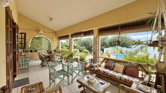 Maison avec piscine privée à louer à long terme à Tamarin