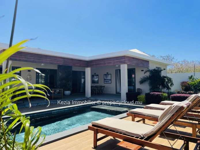 Contemporary Single-Storey Villa (Sole Mandate)
