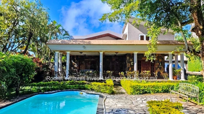 Villa élégante avec 4 chambres à louer et à vendre, Floréal – Centre