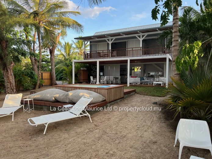 Villa I Tamarin I Beachfront