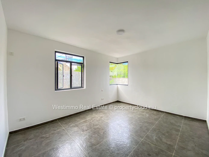 Calodyne - New house for sale 400m from the lagoon