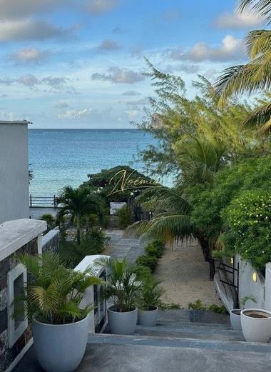 3-Bedroom PDS Penthouse with Private Pool in Cap Malheureux