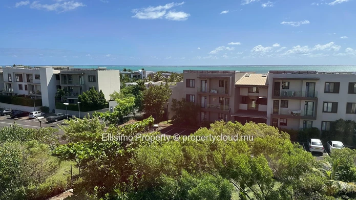 Beautiful Penthouse at Azuri – Lagoon Views