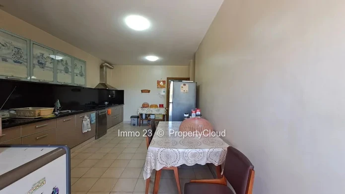 Appartement - 3 chambres - Quatre Bornes - Ref. AP87297VE