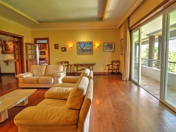 7 Bedroom House