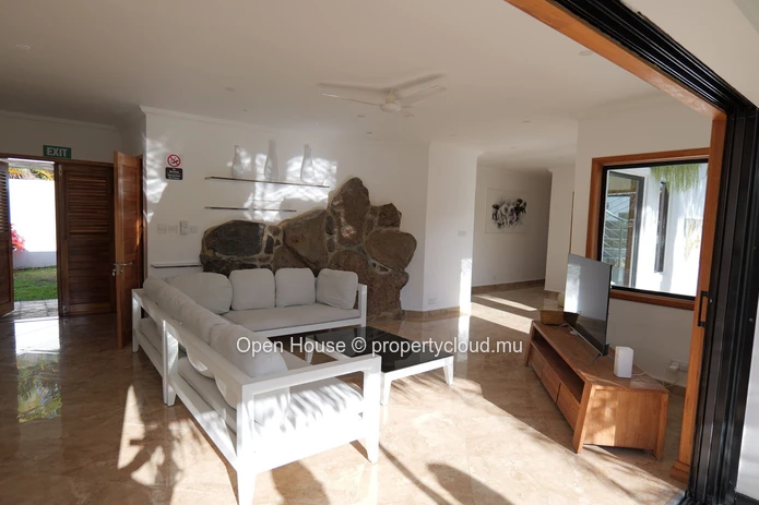 Furnished 3-Bedroom Villa with Private Pool in Pointe aux Piments