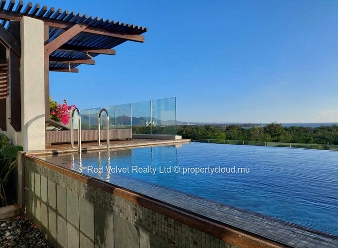 Appartement de luxe en rez-de-jardin avec piscine privée à vendre à Royal Park, Balaclava