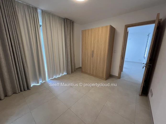 Villa neuve de 4 chambres proche de l'école