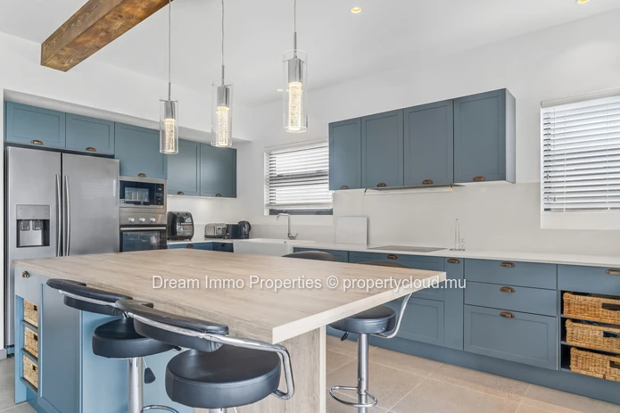 Penthouse d'exception de 3 chambres en suite avec vue panoramique sur la mer à St Antoine Private Residences – Île Ma...