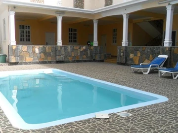 Villa de 21 Chambres