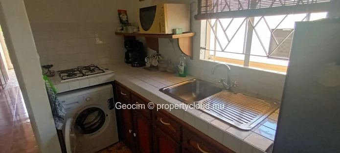 Rivière Noire La Preneuse unfurnished 3 bedroom house. Terrace. Swimmingpool. Garage. Plot of land 310 sqm. (Sole Mandate)
