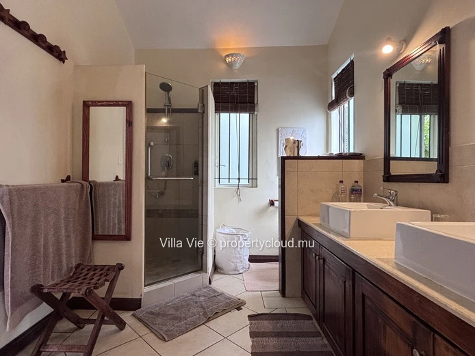 Bon Espoir - Maison de 2 chambres et un bureau avec piscine et jardin