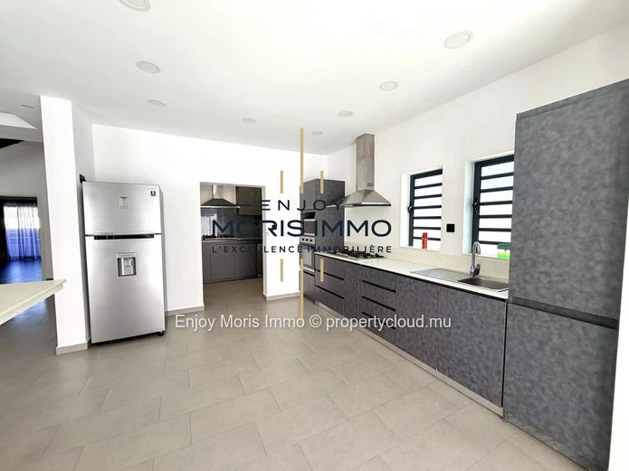 Stunning Villa with Private Pool – For Rent in Grand Baie