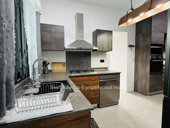 Villa Contemporaine 3 Chambres à Calodyne 
