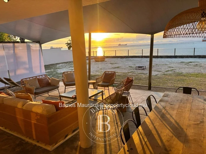 BAIE DU TOMBEAU - Maison pied dans l'eau - 3 chambres