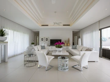 4 Bedroom Villa