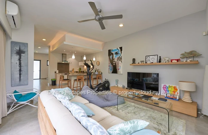 Exceptional Villa in Mont Choisy Smart City - Luxury, Serenity, and Comfort