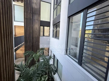 3 Bedroom Townhouse, Duplex