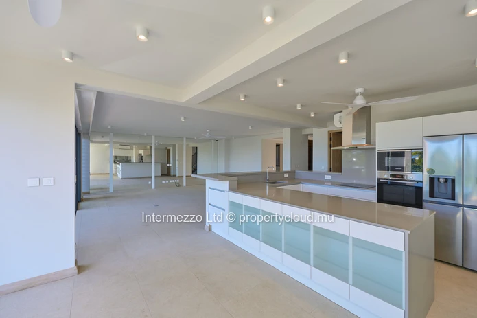 4-Bed duplex apartment Coin de Mire View | Iconic Architecture · 1.5M