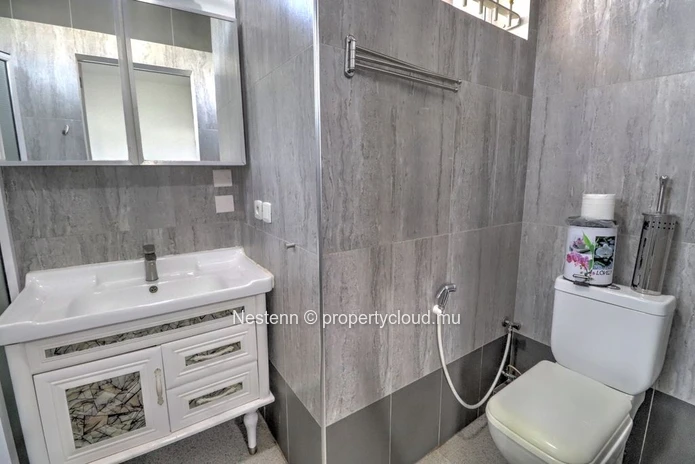 Appartement 2 chambres bien situé à Grand Bay