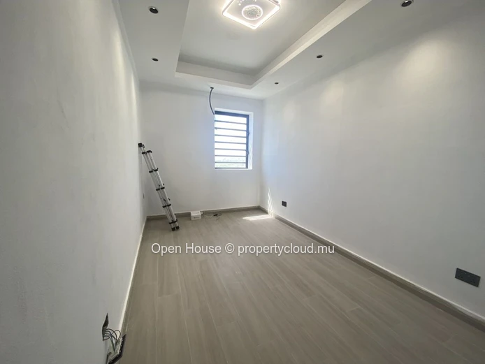 Exclusive # Local market # Goodlands # Apartment for sale of 113m², 3 bedrooms, fully furnished, sea view, communal r... (Sole Mandate)