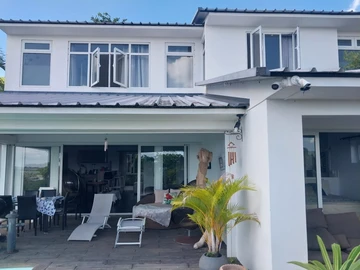 4 Bedroom Villa