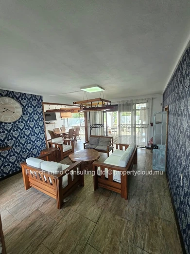 Villa de charme, 3 chambres, jardin de 760 M2 a balaclava