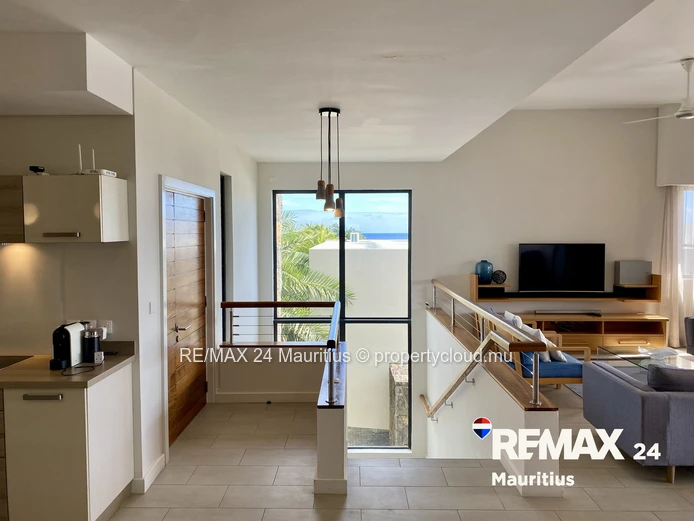Exclusive Penthouse with Pool and Splendid Views over Tamarin