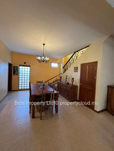 Superbe villa de style balinais à louer - Grand Baie | 50 000 roupies par mois