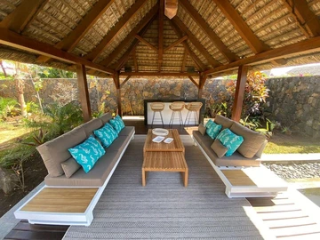 5 Bedroom Villa