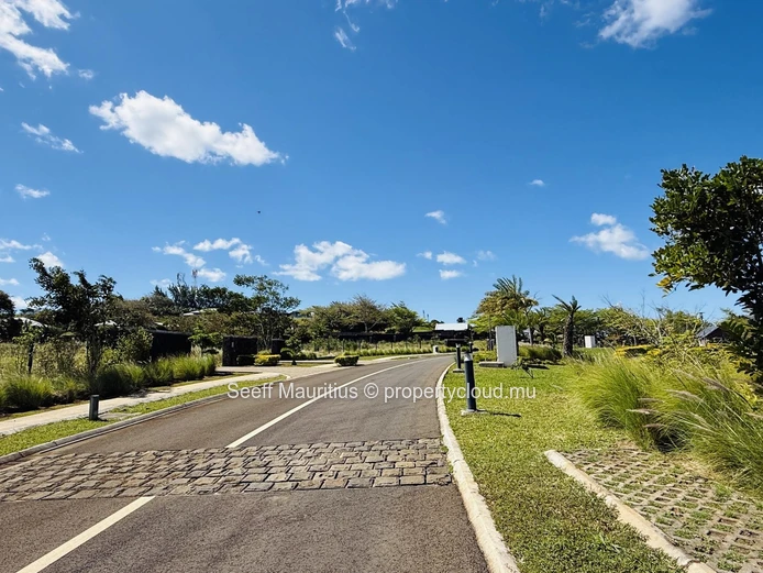 Residential Land in a Premium Gated Estate - Les Coteaux de Belle Vue