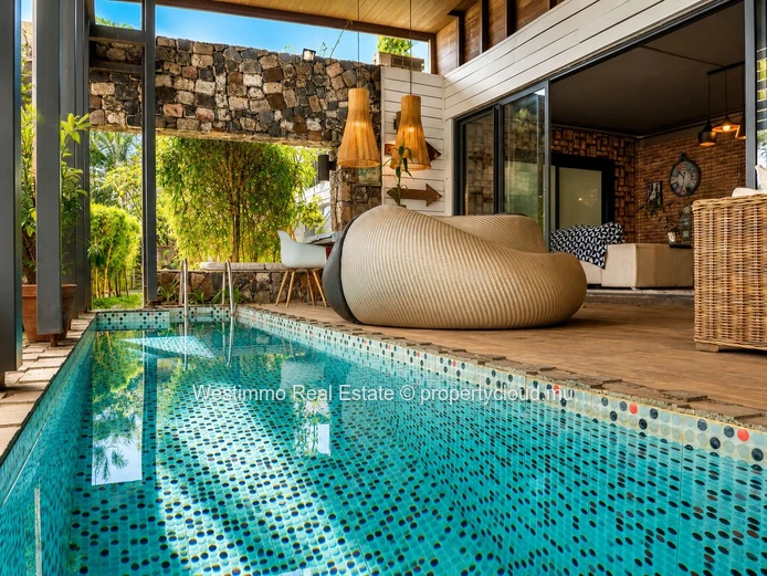 Maison d’architecte avec piscine à vendre à Flic en Flac