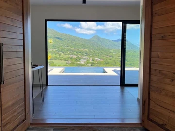 5 Bedroom Villa