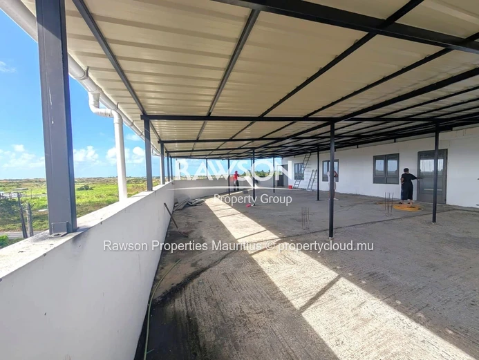 Espace Commercial À The Vale | Dernier Étage Avec Vue | 200 M²