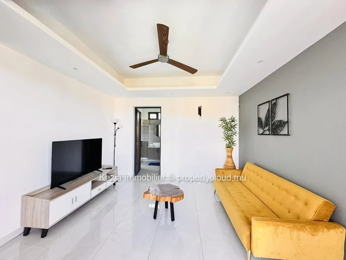 Contemporary Villa With Swimming Pool And Refined Decor