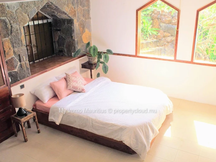 Beachfront Villa with Direct Beach Access – Grand Gaube