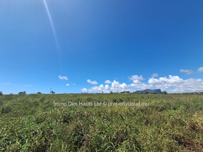 Residential land for sale Magenta Flic en Flac 