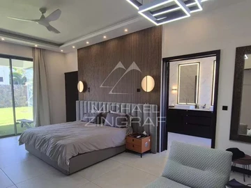 4 Bedroom Villa