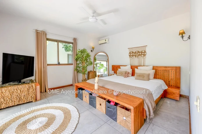 LA PRENEUSE - Your private oasis: Stunning 5-bedroom villa