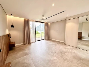 4 Bedroom Villa