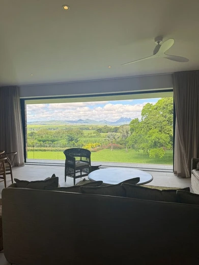 Luxury Spacious 4-Bedroom, 4-Bathroom Apartment with Panoramic Views – 262 sqm – Belle Vue Living