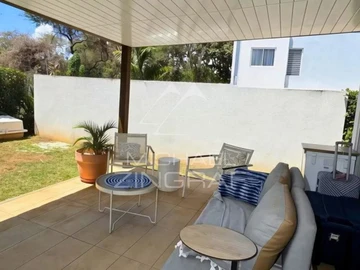 3 Bedroom Townhouse, Duplex